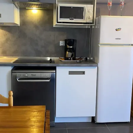 Attractive T2 Bis Through Ideally Located